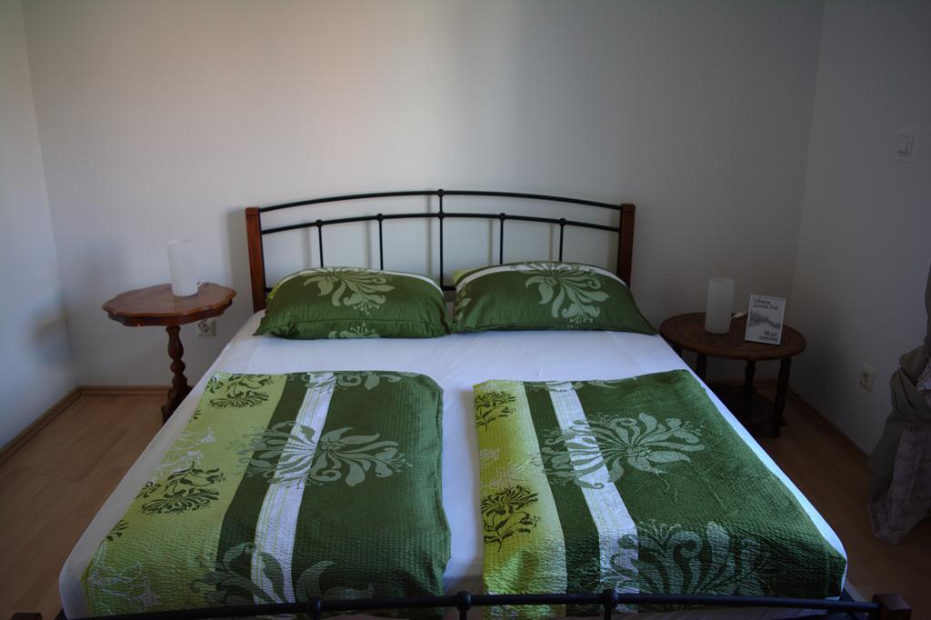 Apartments Place4You Bjelovar Eksteriør billede